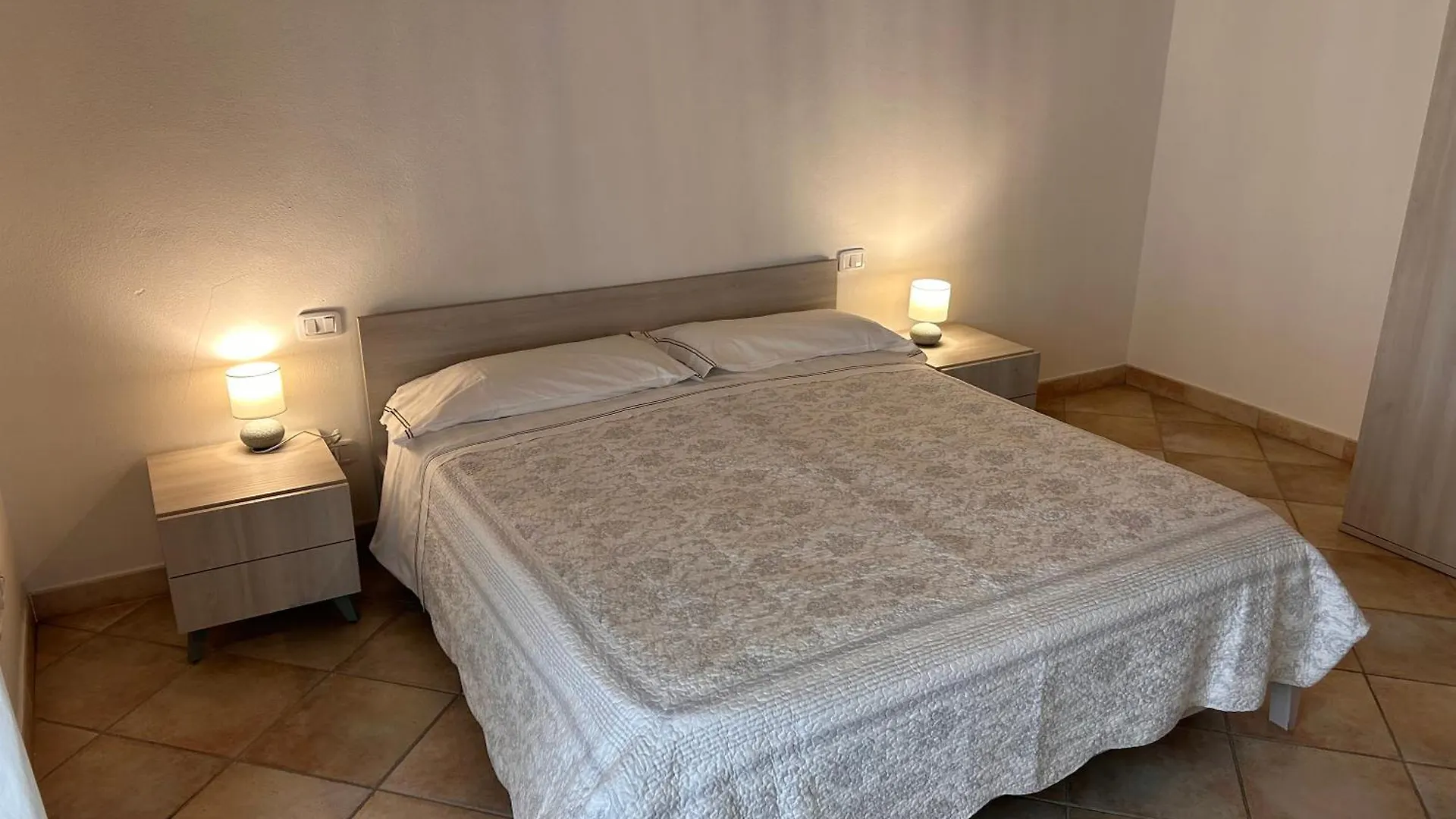 La Casina Di מונטמראנו 0*,  איטליה